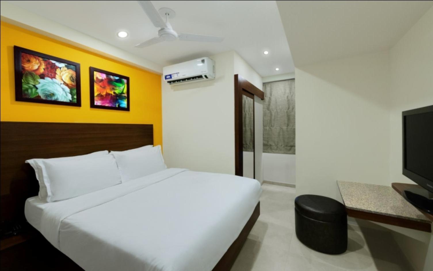 Western Alkapuri, Hotel 3*