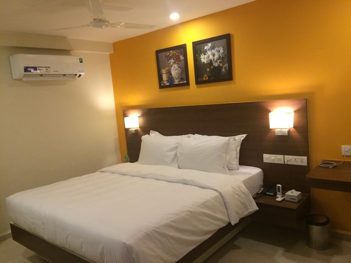 Western Alkapuri, Hotel Vadodara