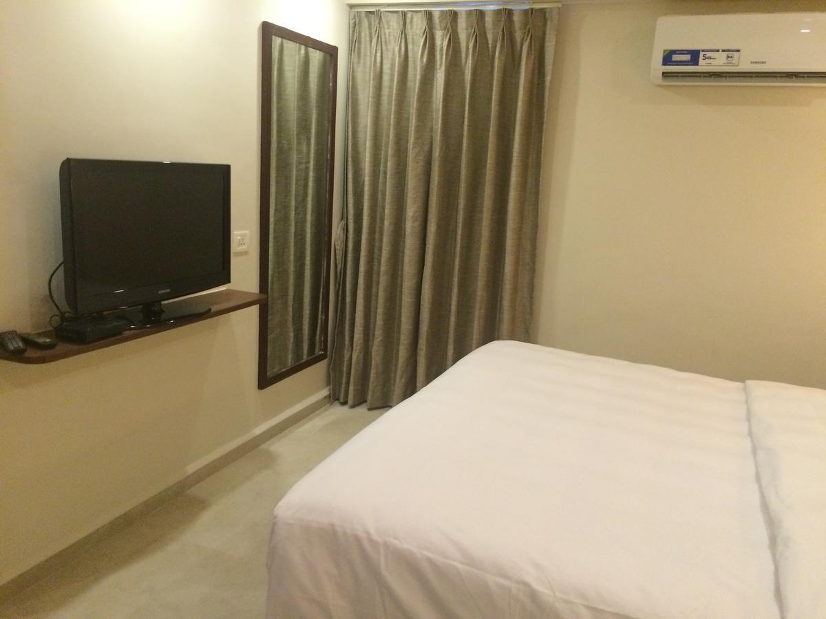 Western Alkapuri, Vadodara