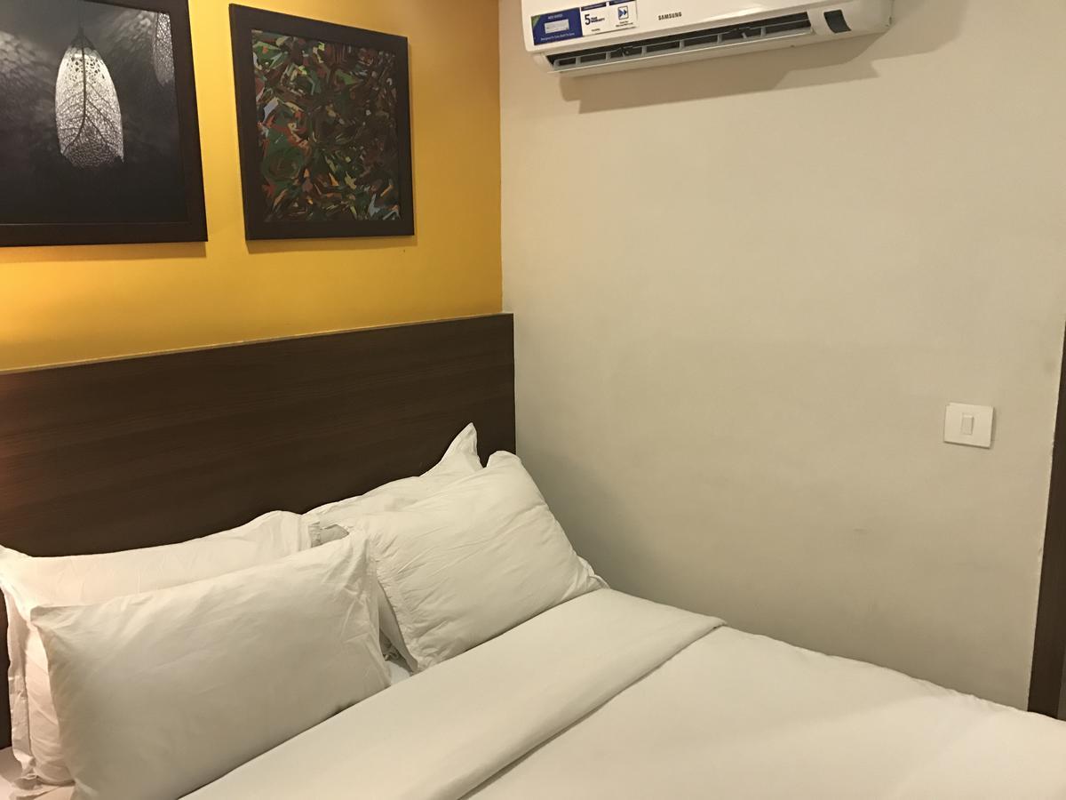 Western Alkapuri, 3*
