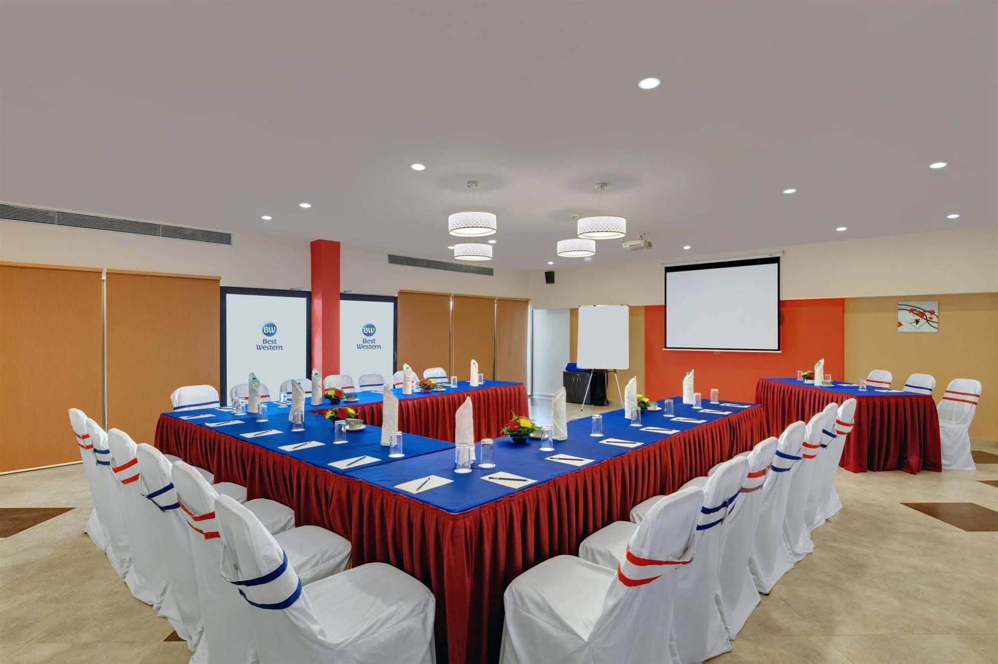 Western Alkapuri, Hotel Vadodara